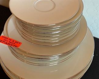31 pc Lenox Princess X-516 China Set		
