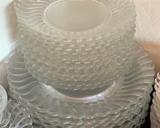 20 pc Fostoria Colony Plates Lg & Small Swirl Glass Plates		
