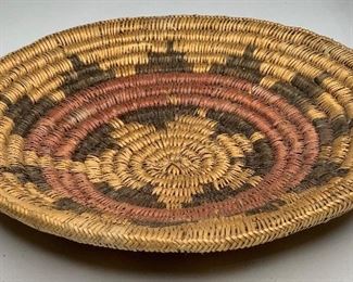 Native America Coil Basket w/ Star	2in H x 12 in Diameter	
