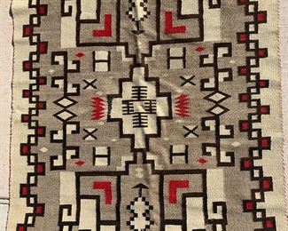 Navajo Large Rug	75x45in	

