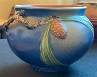 Roseville Pinecone 632-4 Jardiniere Blue	4.25in H	
