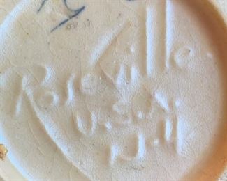 AS-IS Roseville Snowberry Jardiniere IJ-4	4.5in H	
