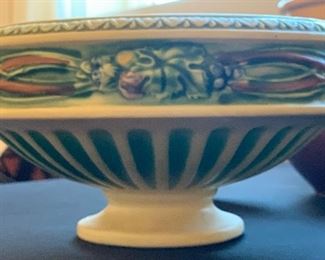 Roseville Corinthian COMPOTE 1923	5in H x 9.75in Diameter	
