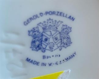 Gerold Porzellan 7127/1 VASE	7.25inH	
