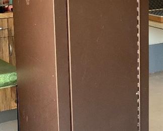 McWelco A-14 Safe	62x26x20in	HxWxD
