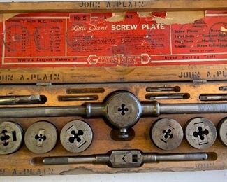 Little Giant Tap & Die Set No. 5 Screw Plate		
