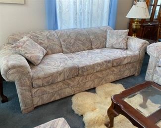 Fabric Sofa/Couch	

