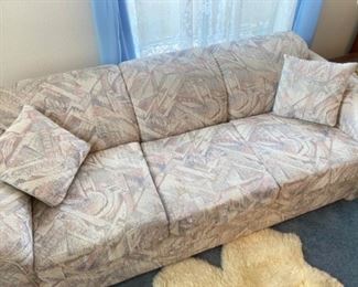 Fabric Sofa/Couch	
