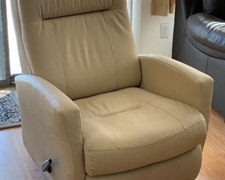 Contemporary Faux Leather Recliner Chair