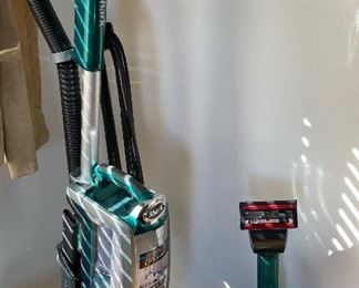 Shark Vacuum Powered Rotator Lift-Away