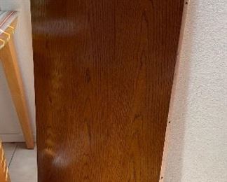 48in Dia Carved Oak Dining Table w/ 6 Chairs