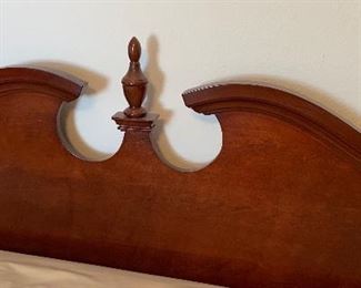 King Cherry Wood 4-Poster Bed 85x80x85in