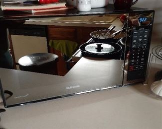 Newer Samsung microwave, with mirrored glass