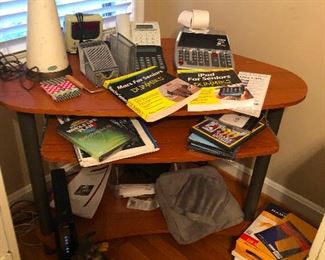 messy desk!