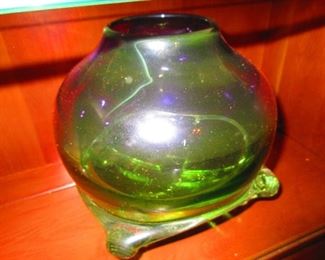 Molded Purple to Green Orb on Stand