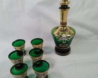 Norleans Venetian art glass decanter with cups made in Japan
Iowa, 50702