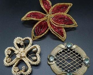 Mixed Collection Of Goldtone Brooch Pins