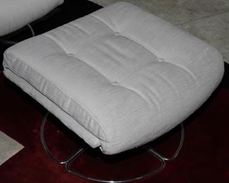 $60.00-Mid Mod Light Gray Ottoman