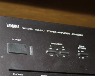 $55.00-Yamaha Stereo Amplifer-AX-500U