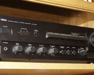 $55.00-Yamaha AX-500U Stereo Amplifier