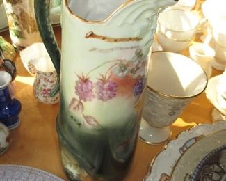 Limoges Separates
Royal Copeland Collections
Harrod's Copeland Spode China "Chelsa"
Waterford Glasses