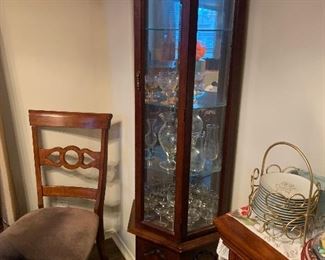 Mirrored lighted curio display cabinet