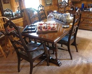 Another shot of the table which also includes table pads.