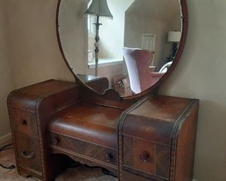 Antique Oval Dresser - 4' x 18" x 5' - $
