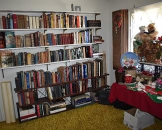 HOLIDAY/BOOK ROOM OVERVIEW