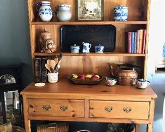 Pine hutch from British traditions- perfect condition, comes in 2 pieces for easy pick up. 48w x 20d x 80h