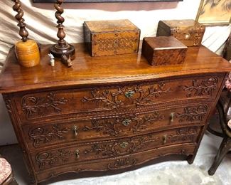 Davis and brothers Bombay chest