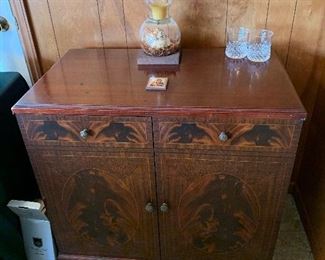 
1920s cabinet