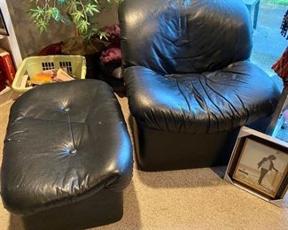Another view of this dark blue leather chair