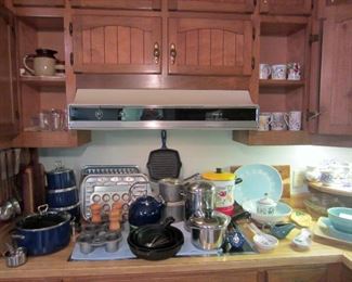 A lot of kitchen items