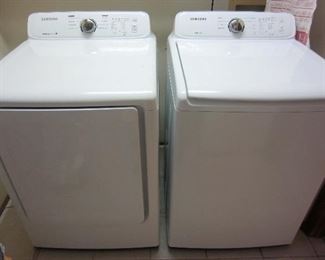  Samsung washer and dryer set (like new)