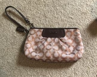Coach wristlet in very good condition