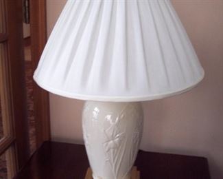 Lenox Gladiolus Lamp