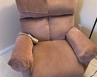 Pride lift/recliner chair