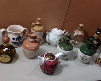 Porcelain Tea pots and jugs 