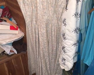 Some really sweet vintage dresses & more!