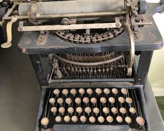 old typwriter