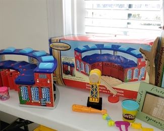 Games, Imaginarium, train station