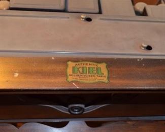 Atwater Kent Model 60 table radio