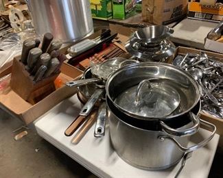 Pots and pans cookware 