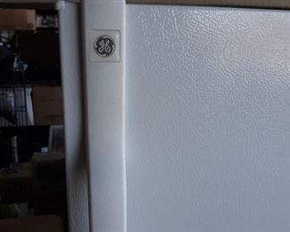 GE Refrigerator freezer