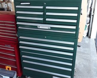 Tool chest, clean, very good condition
