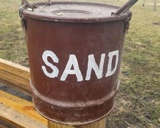 Sand Tin Barrel with Handles and Clips