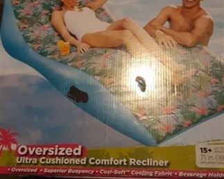 Aqua Key West Oversized Cushioned Comfort Pool Recliner