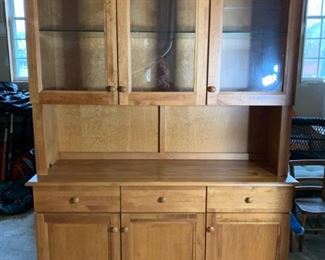 Hutch/Buffet https://ctbids.com/#!/description/share/331098