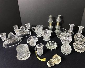 Collectible glassware https://ctbids.com/#!/description/share/331128